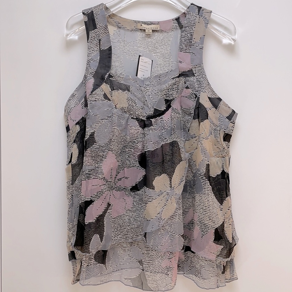 Forever 21 floral print layered sleeveless blouse